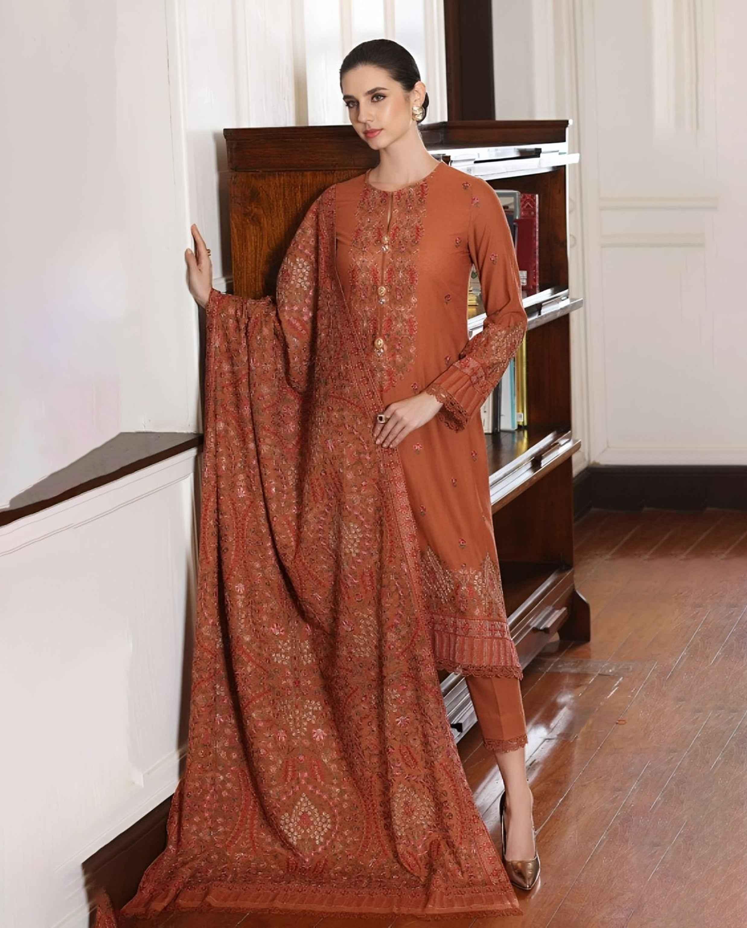 Bareeze | Luxury Emb | Karandi - ZNH Textile 