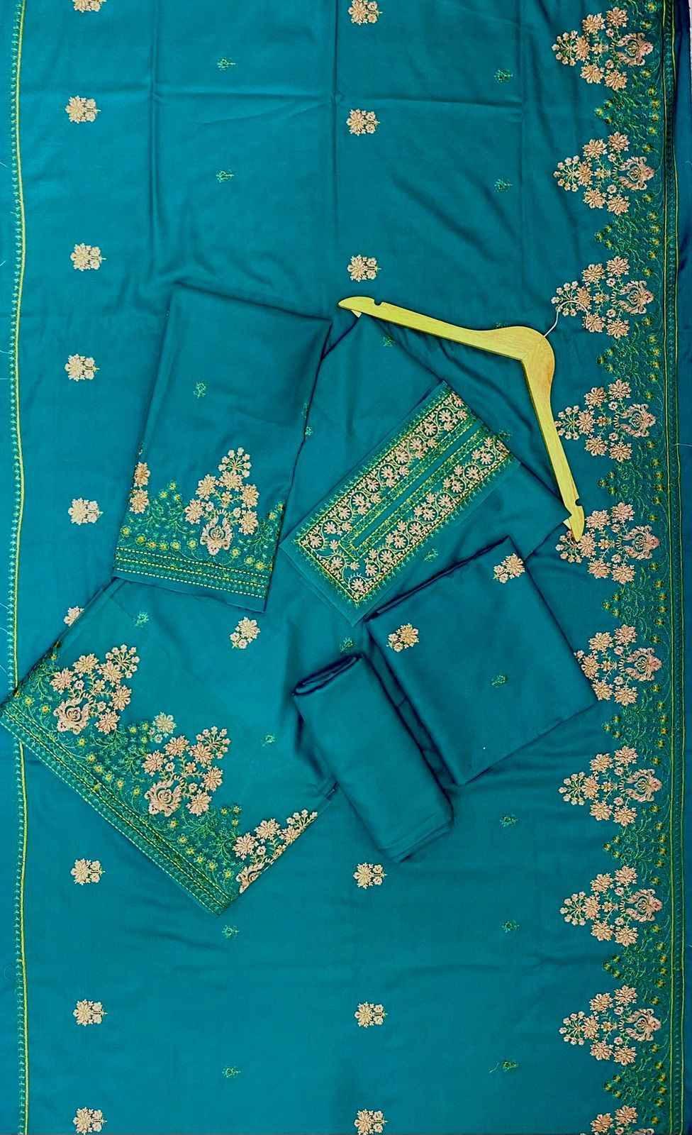 Bareeze | Embroidered | 3pc | Dhanak - ZNH Textile 