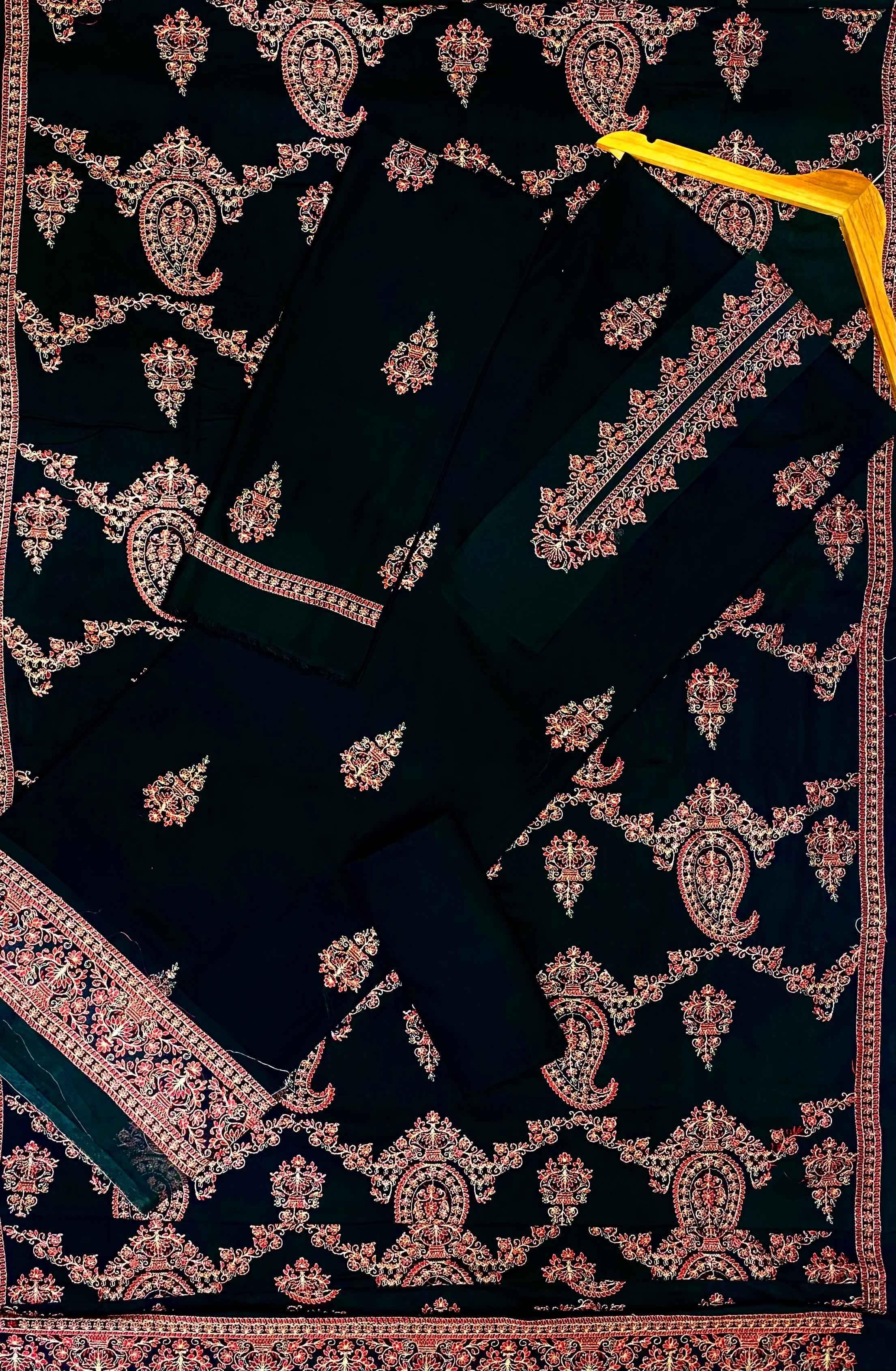 Bareeze | Luxury Emb | Karandi - ZNH Textile 