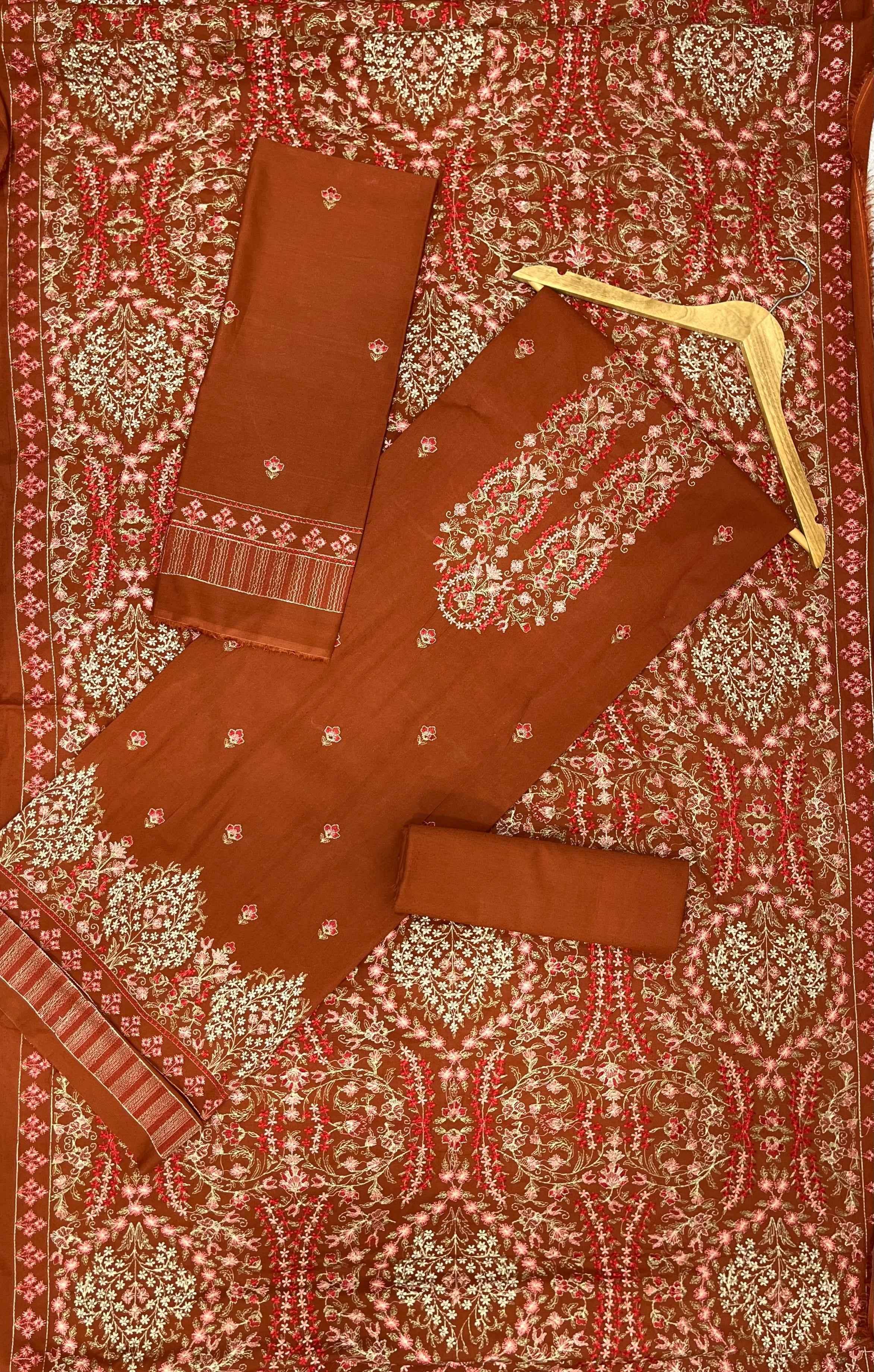 Bareeze | Luxury Emb | Karandi - ZNH Textile 