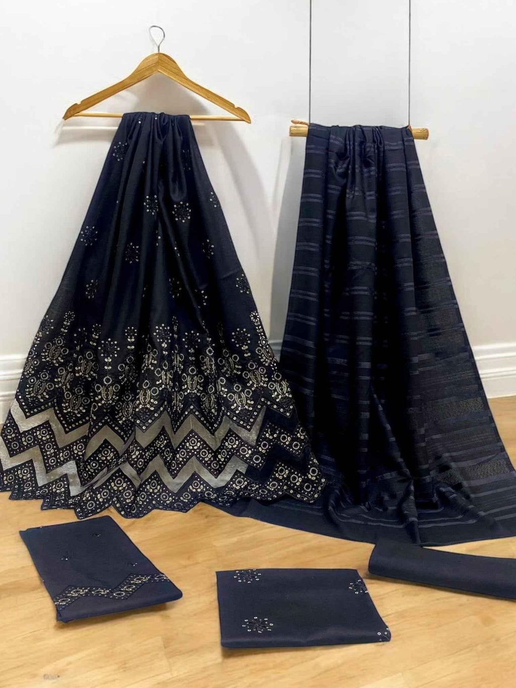 Makhmal | Luxury Embroidered | Dhanak - ZNH Textile 