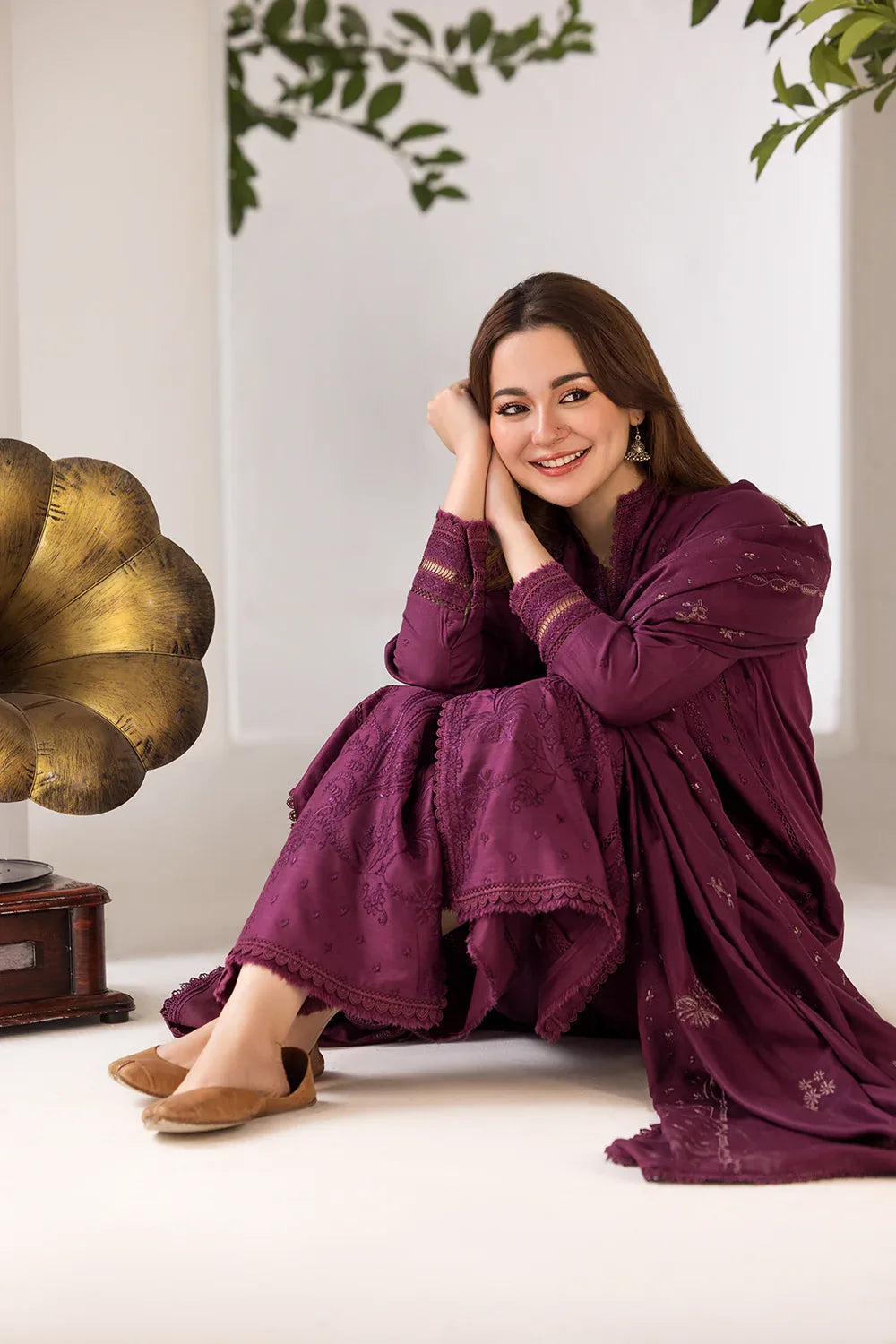 SOBIA NAZIR - 3PC DHANAK EMBROIDERED - ZNH Textile 