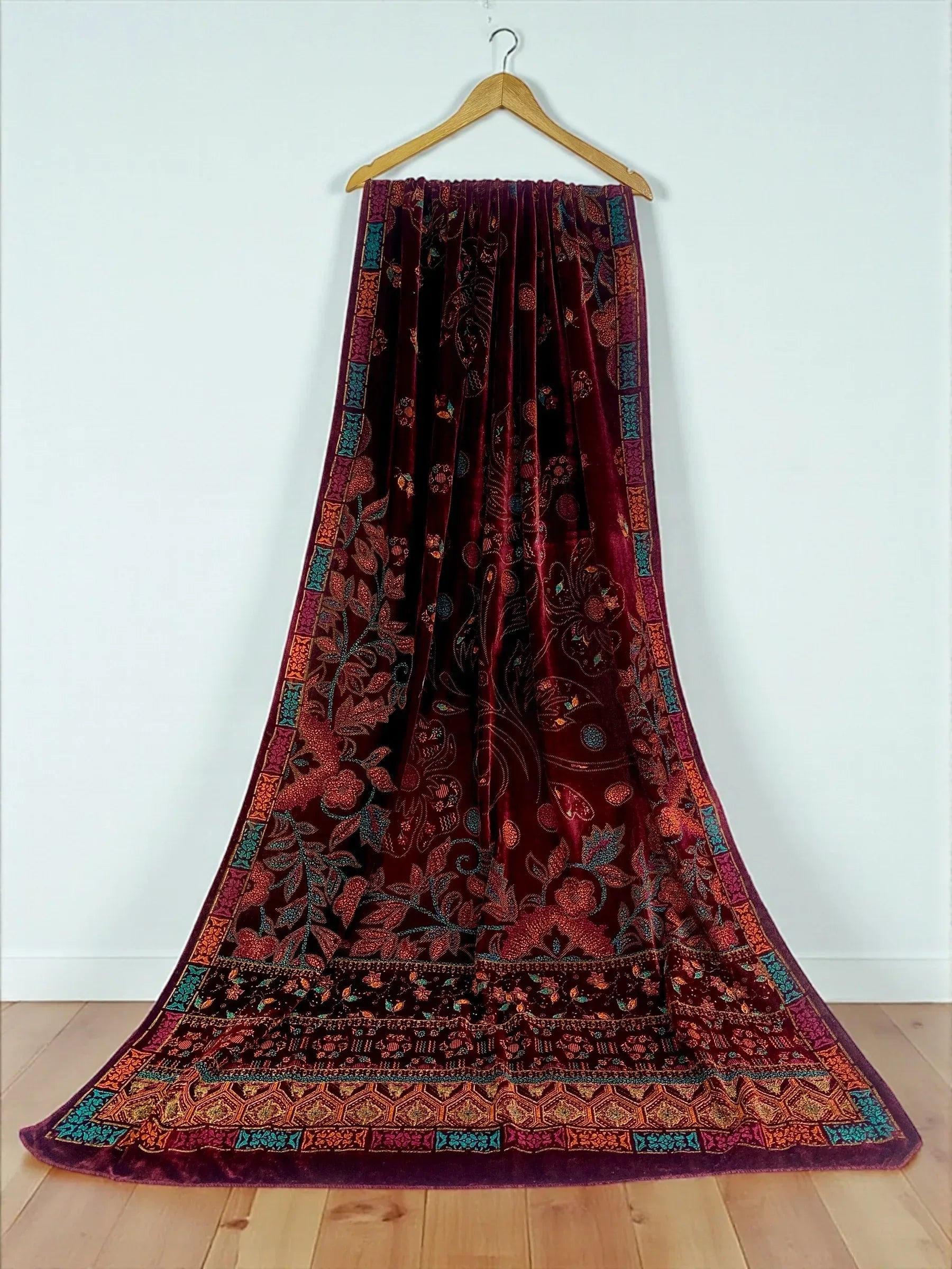 Bareeze Luxury Velvet Shawl Test - ZNH Textile 